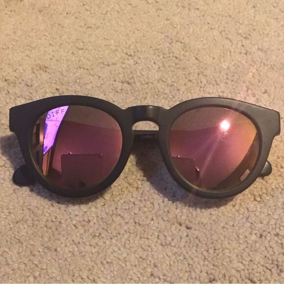 DIFF Dime II Polarized Sunglasses - Picture 3 of 6